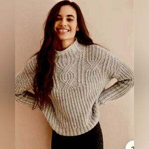 aerie Chunky Cable Turtleneck Sweater in Light Gray